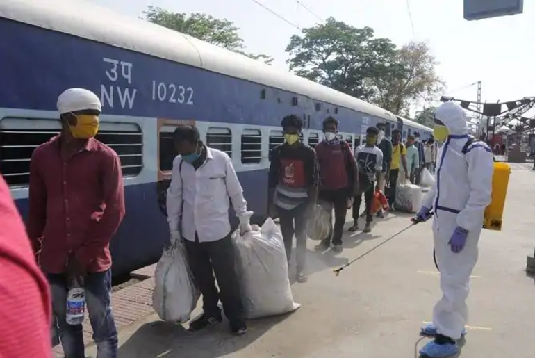 Railways to run 200 trains
