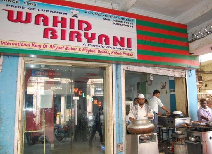 Lucknow’s Famous ‘Wahid Biryani’ Makes Veg Food For The First Time In 65 Years To Feed Migrants
