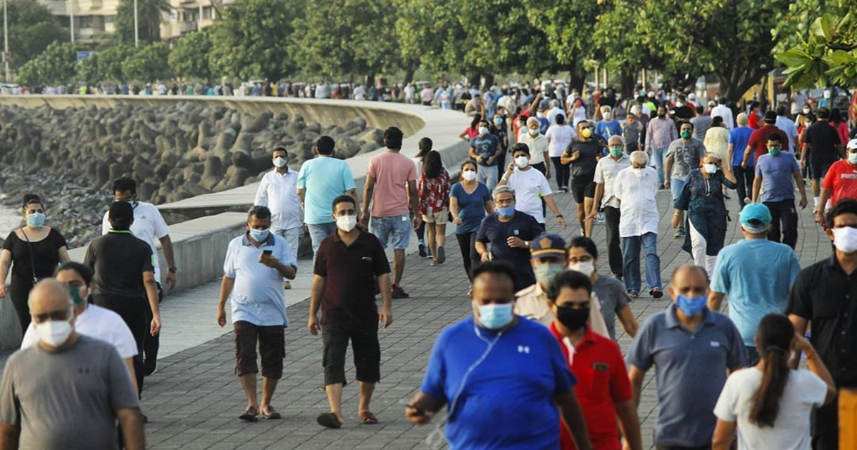 Mumbaikars Flout Social Distancing Norms Along Marine Drive