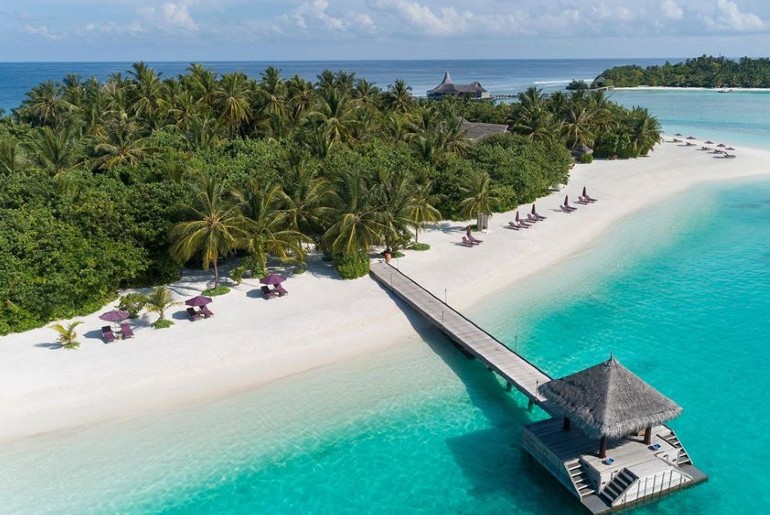 Book Your Own Private Island In The Maldives For ₹52,000 Per Person