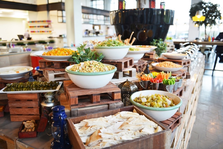 Dubai Restaurants Reopen Buffets With Strict Safety Rules