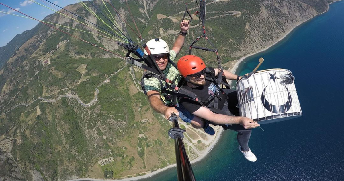 Turkish Musician Paragliding