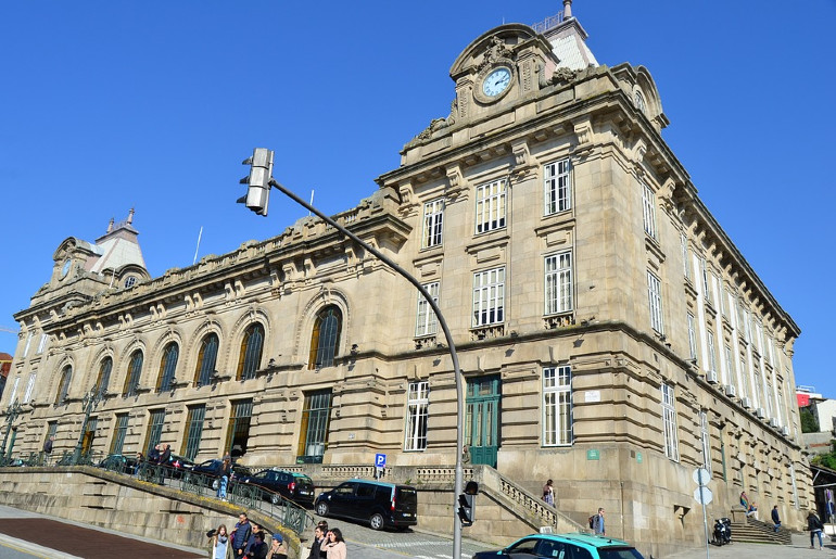 train station