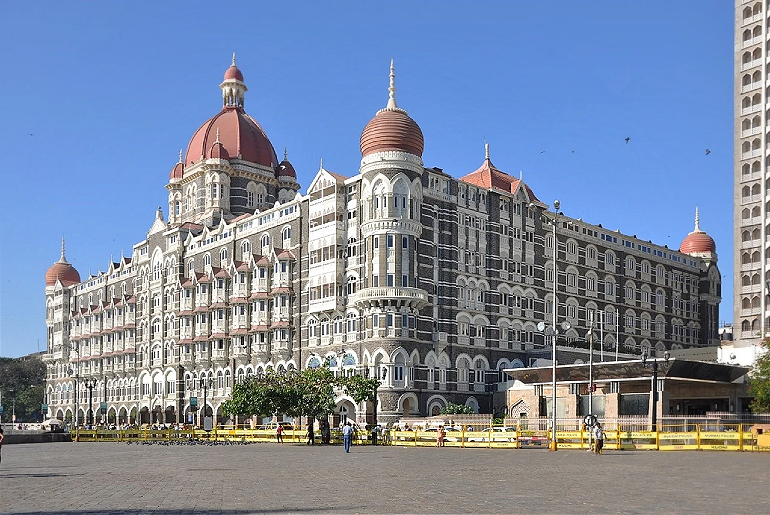 Restaurants and Hotels in Maharashtra