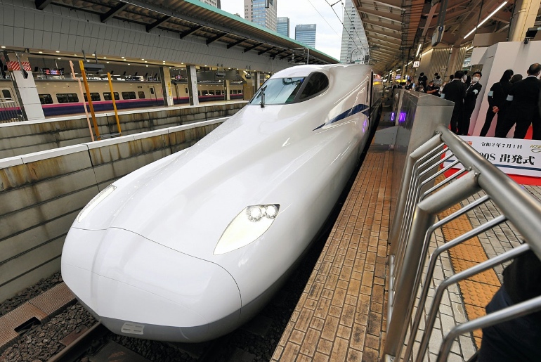 Japan Launches New Bullet Train That Rescues Passengers During An Earthquake