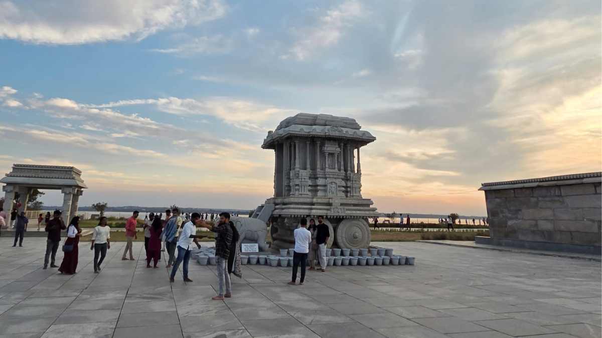 A 2.5-Hr Drive From Bengaluru, This 700-YO Temple Built By The Hoysalas, Was Once Submerged Underwater 