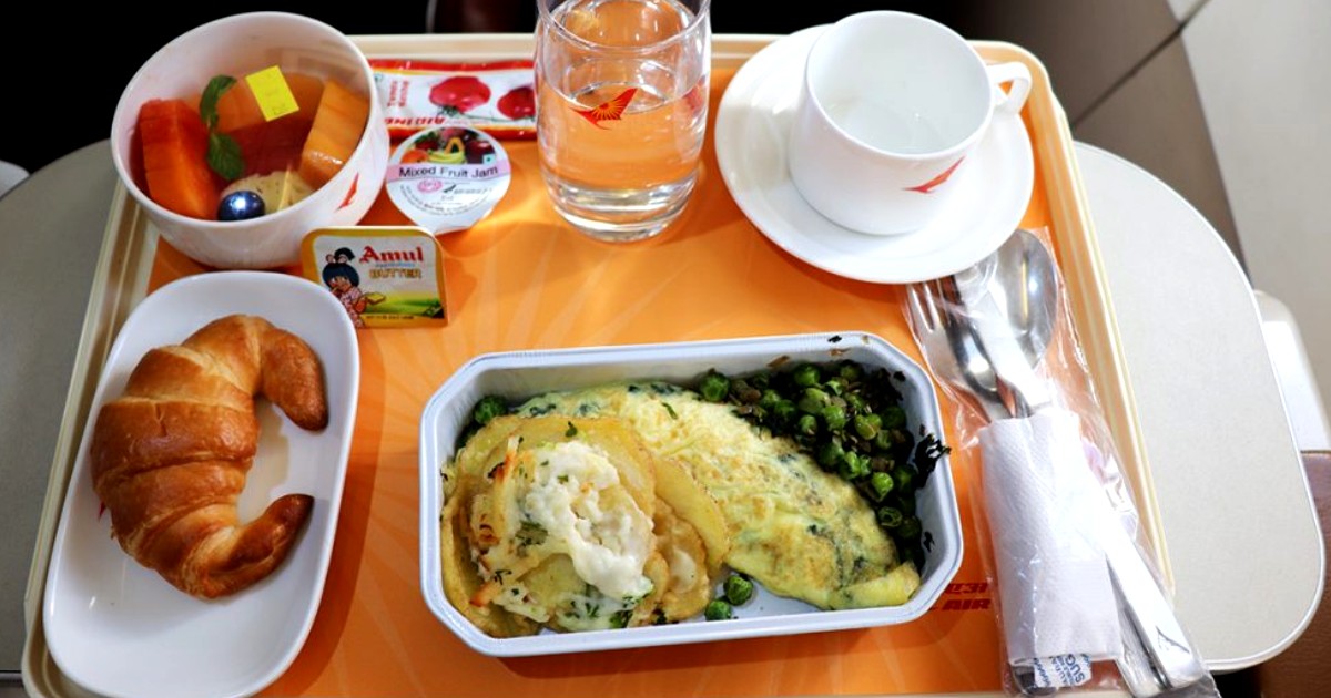 Meals Permitted On Flights; Passengers Without Masks To Be Put On No-Fly List