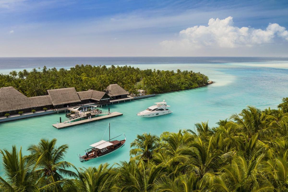 This Luxury Resort In Maldives Is Offering A One Month Remote ‘Work & Stay’ Deal For AED 156,000