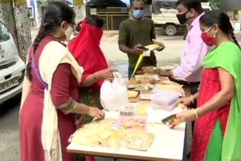 visually impaired man ahmedabad 