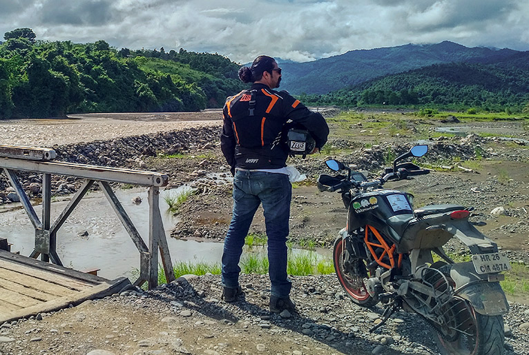 Travel Tales Ep 14: Singapore To India On A Bike Covering 5 Countries, 5 Friends & 5,000 Km