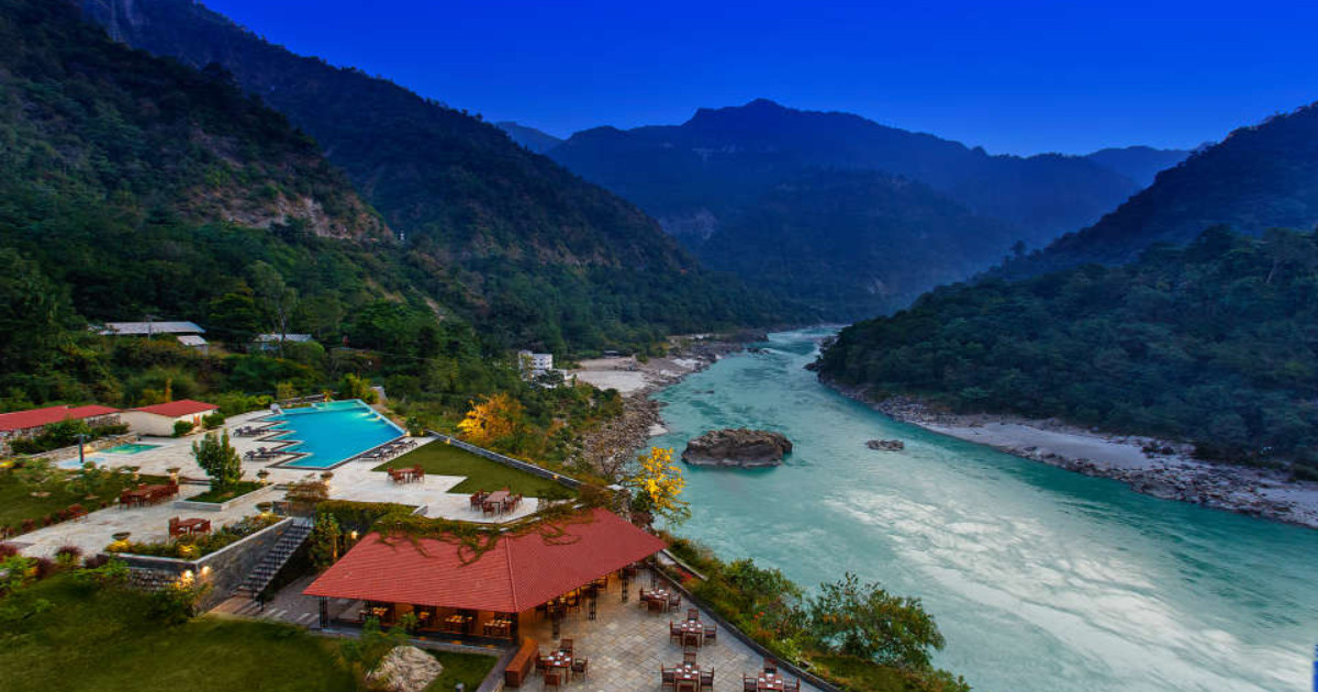 This Spa Resort In Rishikesh Offers A Gorgeous Infinity Pool Overlooking The Ganga