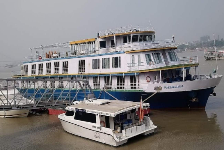 Cruise Kolkata's Hooghly River