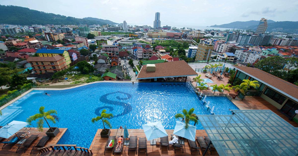 Thailand Has A Luxury Quarantine Centre With Private Pools & Fancy Meals
