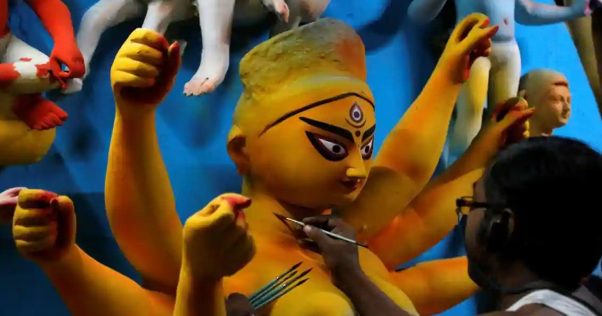 West Bengal Bans Outsider Entry At Durga Pandals; Virtual Pujo Is The Way To Go