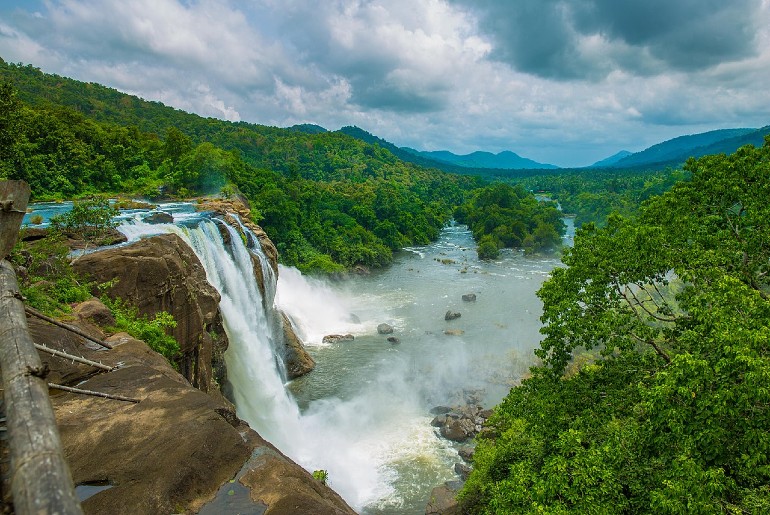 Treehouse Kerala Athirappilly Waterfalls