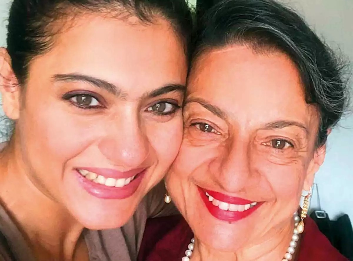 Kajol relationship with mother