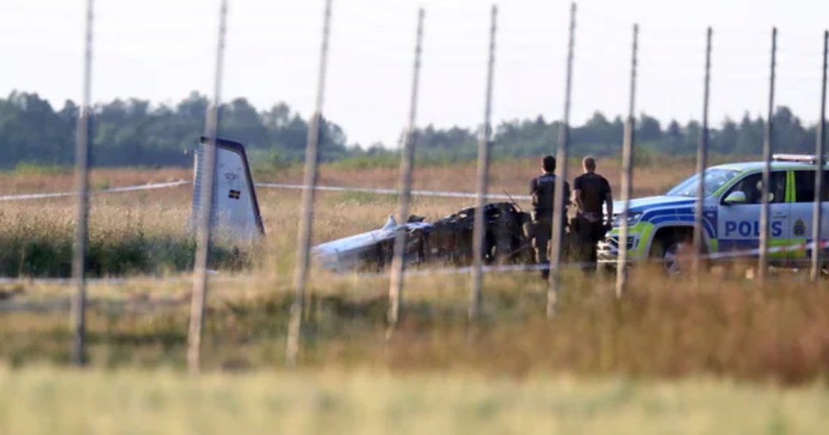 Swedish Plane Carrying Skydivers Crashes; All 9 Onboard Killed