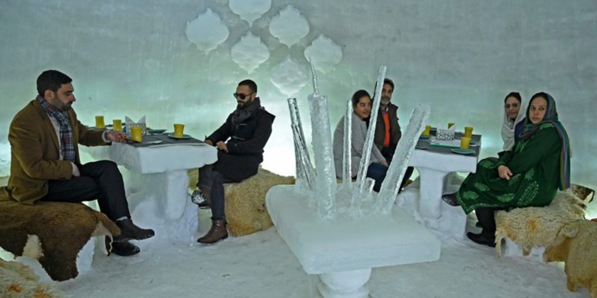 India’s First Igloo Cafe Comes Up In Gulmarg And We Can’t Wait To Have Coffee Here