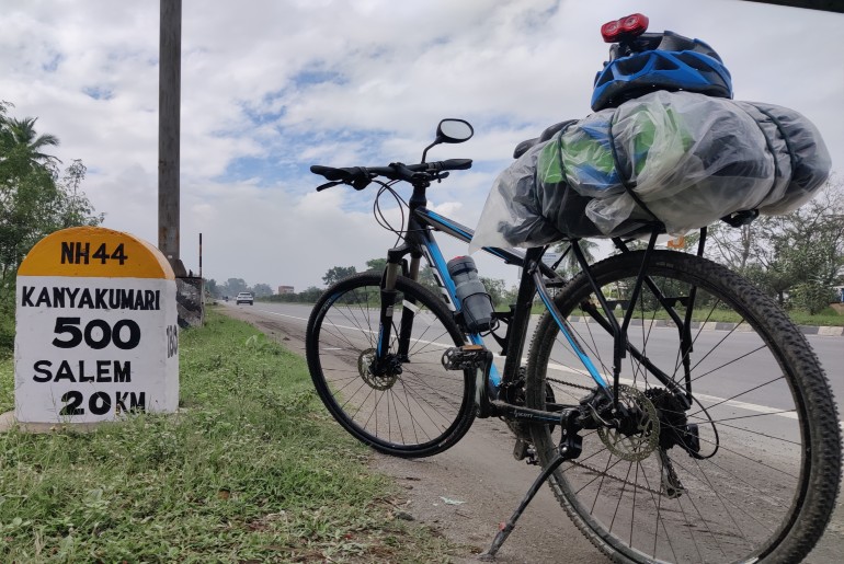 3 Friends Cycle From Mumbai To Kanyakumari