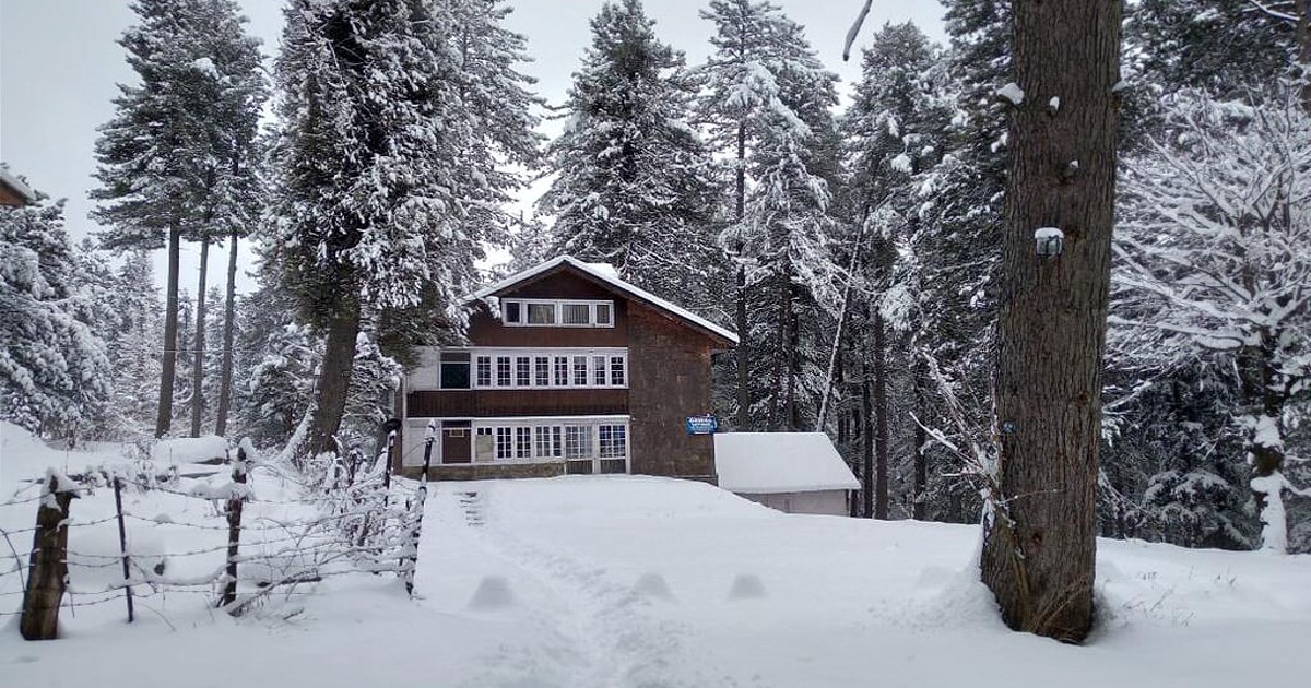 Travelling To Kashmir? 6 Dreamy Hotels To Book In Srinagar & Pahalgam