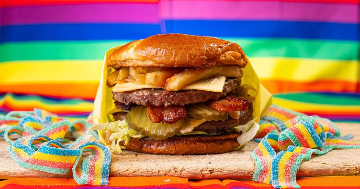 YouTuber Opens A Burger Chain That Serves Gay Burgers; Twitter Loves The Rainbow Concept