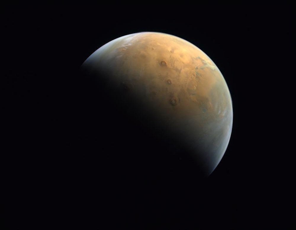 The First Picture Of Mars From The Hope Probe Mission Is Here and It Looks Stunning