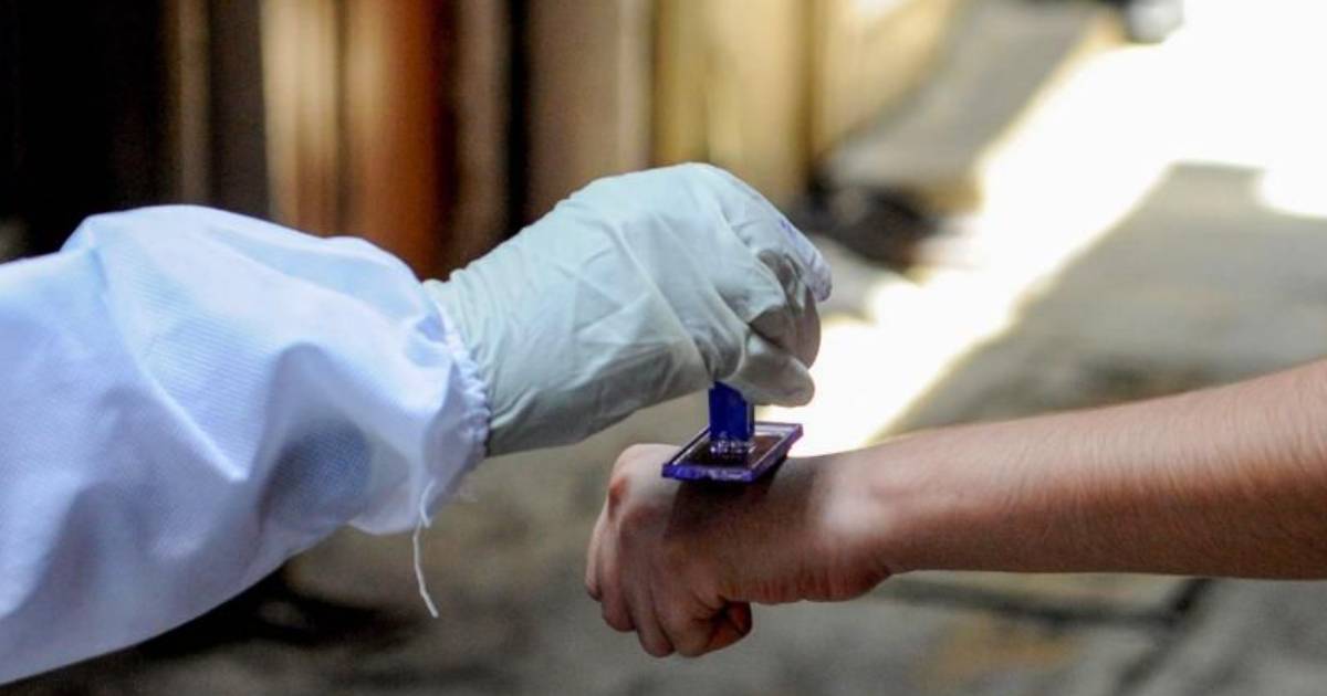 Mumbaikars, Get Ready For Surprise Checks & Home Quarantine Stamps Amid COVID Surge