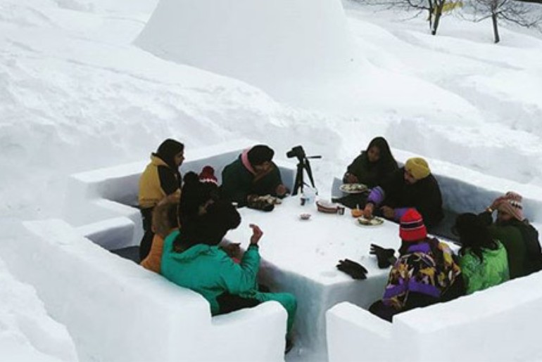 game of thrones igloo in manali
