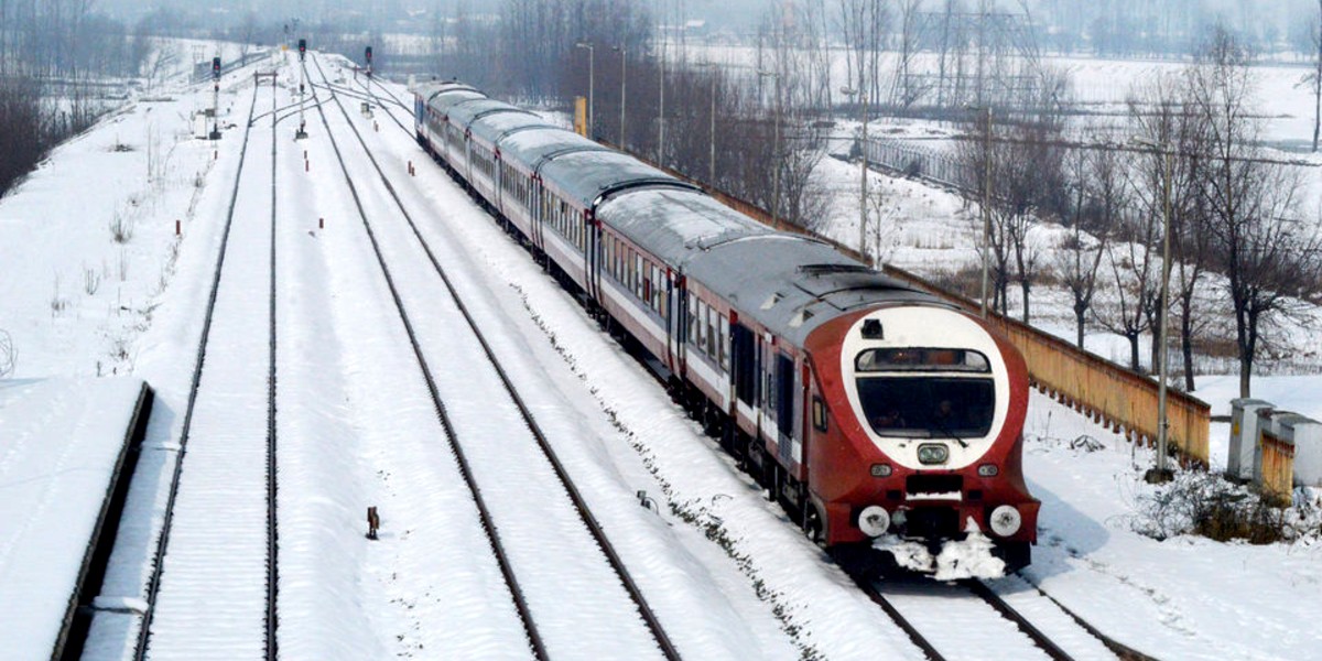 Kashmir Resumes Train Services After 11 Months; 1100 People Travel On the First Day