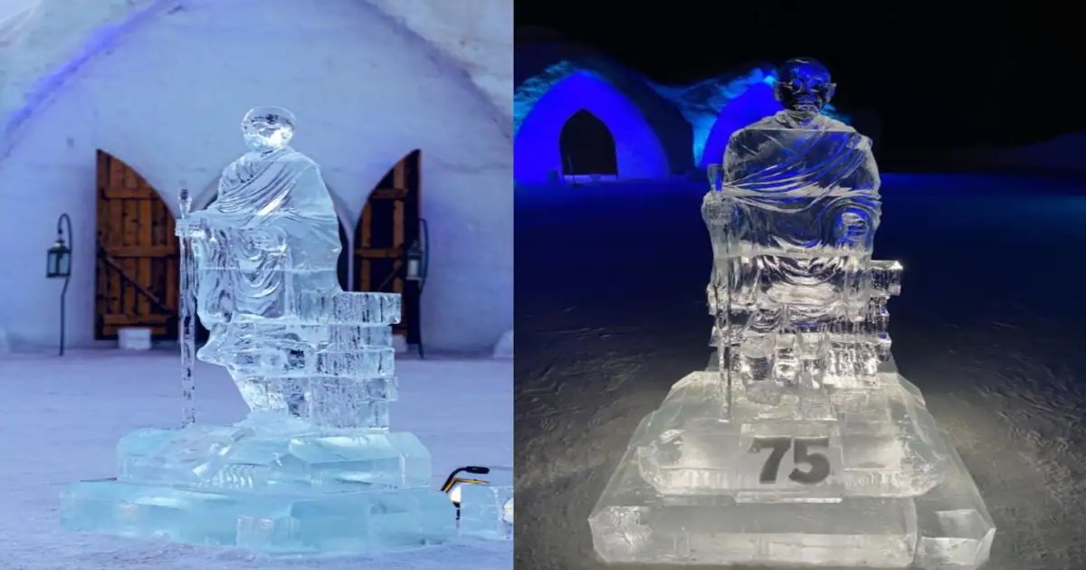 Mahatma Gandhi’s Ice Sculpture Installed By Canadian Hotel For 75th Independence Day