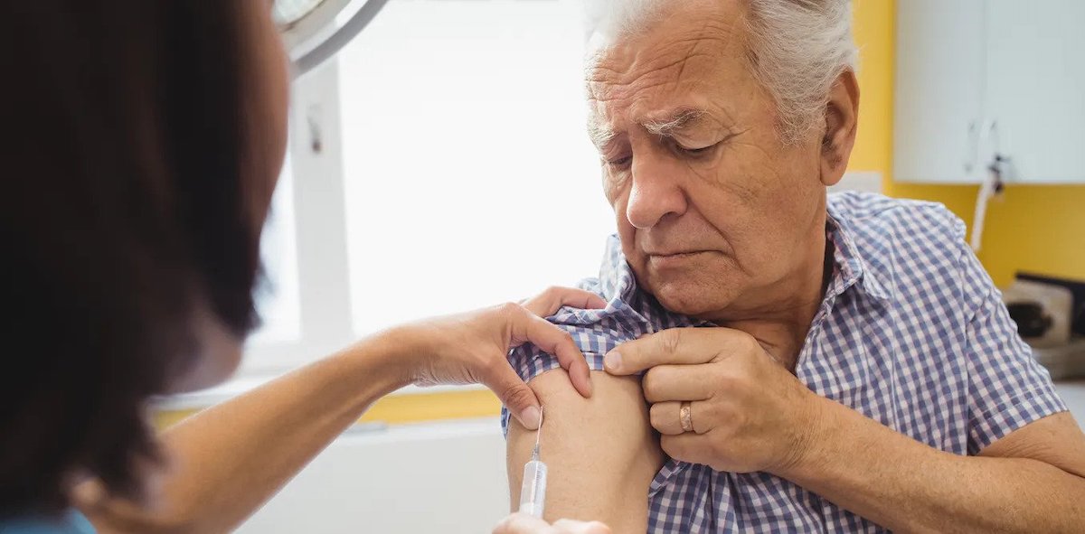 Abu Dhabi Residents And Citizens Over 50 Can Now Take Vaccine At Home