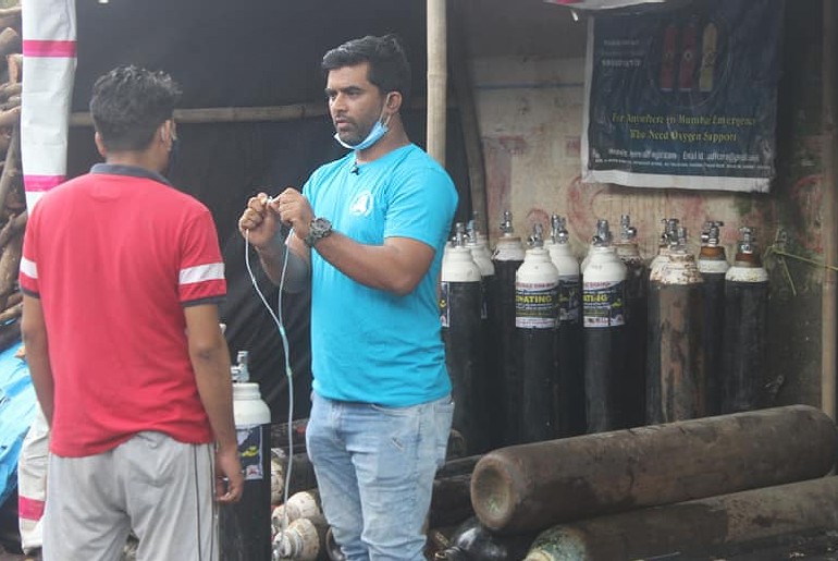 Mumbai Man Sells SUV COVID Patients Oxygen