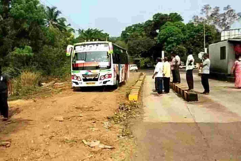 Karnataka Villagers Construct Road Toll Taxes