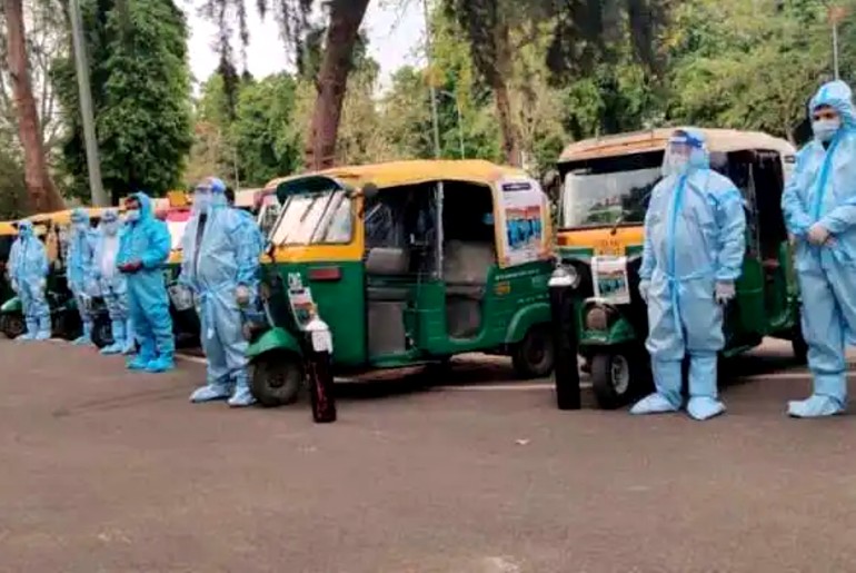 auto ambulances in delhi 