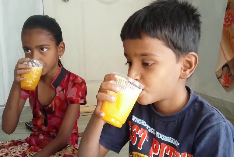 Coimbatore Couple Sells Snacks Juices In Rural India