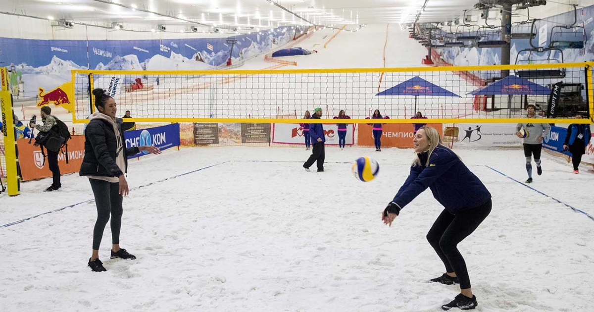 You Can Soon Cycle, Do Yoga, & Play Volley Ball On Ski Dubai’s Icy Slopes