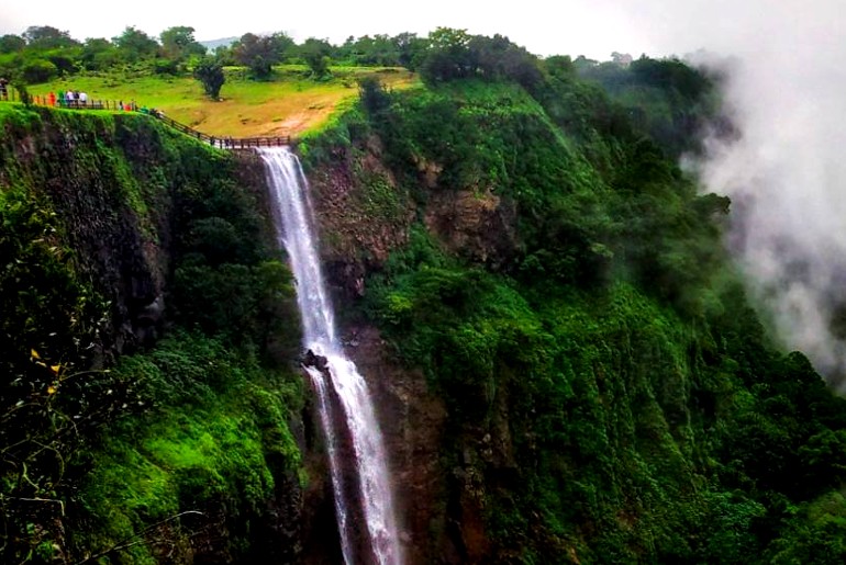 reverse waterfalls in maharashtra