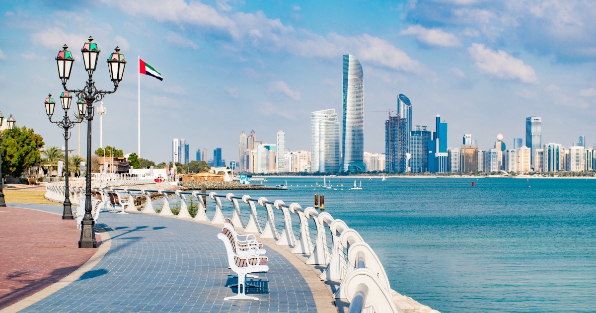 Abu Dhabi Lifts Quarantine Rules For Fully Vaccinated International Travellers & Here’s Everything To Know!