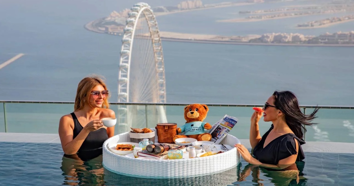 Dubai-Aites Can Now Enjoy A Luxurious Floating Breakfast At The Address Beach Resort