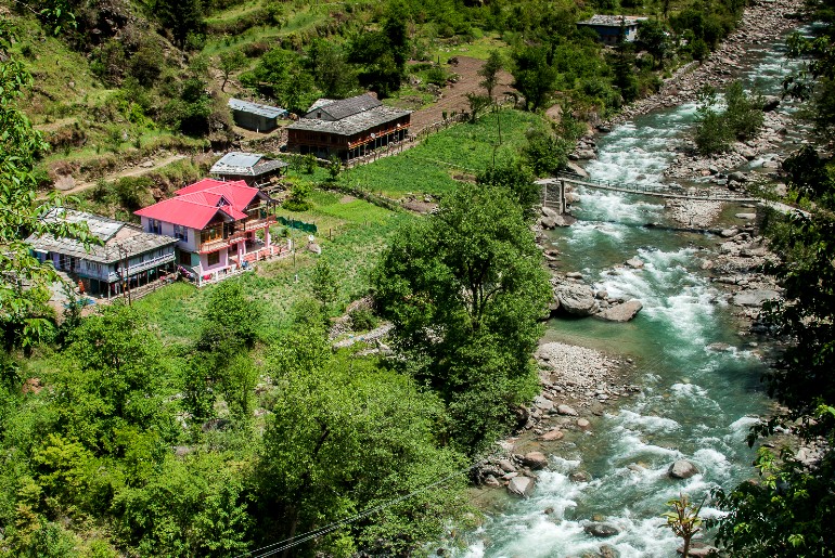 things to see in tirthan valley
