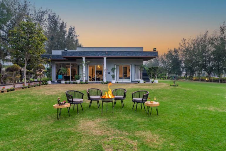 3BR Villa with Pool 1 Hour Drive from Gurgaon