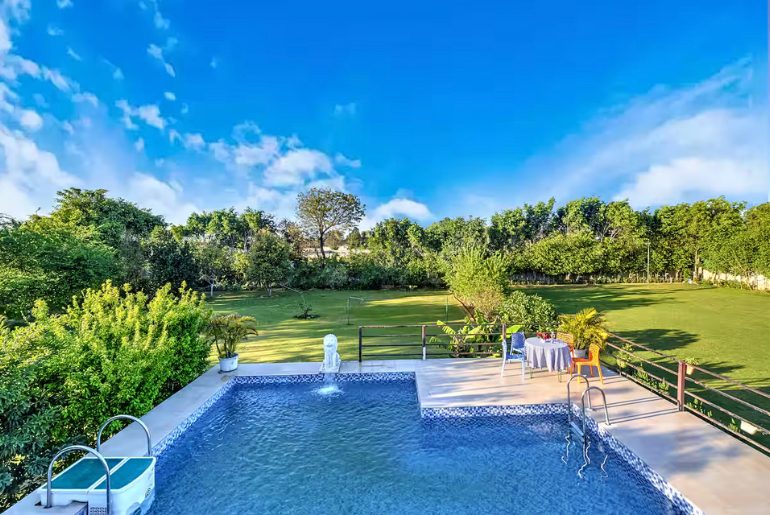 Pool villa near delhi
