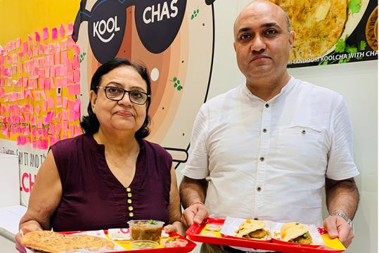 Delhi Mom-Son Duo Earn ₹1 Cr Per Outlet Per Year By Selling Kulchas | Street Stories