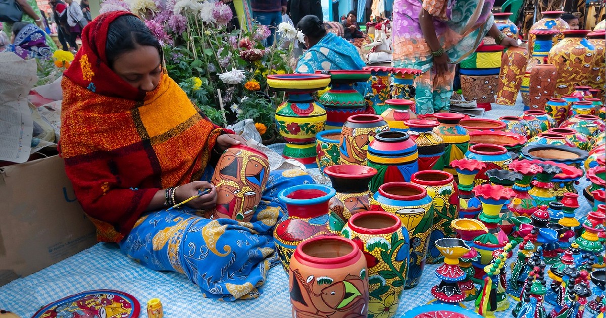 Uttar Pradesh Will Set Up A Handicrafts Park On Route Connecting Delhi To Taj Mahal