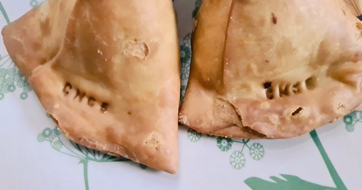 Hilarious Samosas With Serial Numbers Leave Desi People With Mixed Feelings