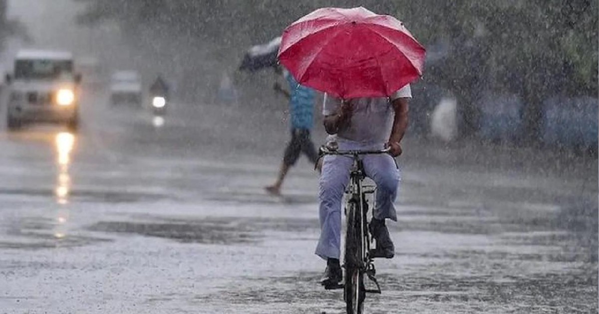 Carrying An Umbrella Can Get You Fined In This Indian State Now!