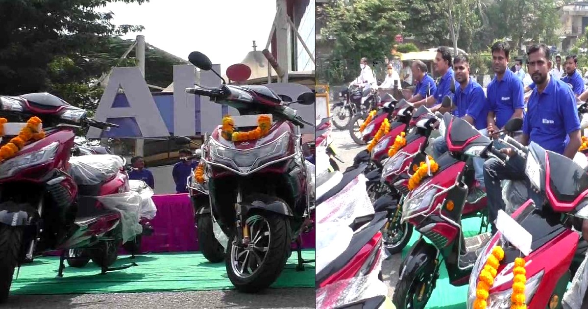 This Surat Company Gifted Electric Scooters As Diwali Bonus To 35 Employees