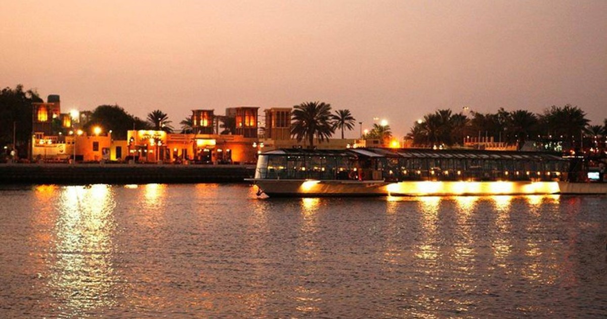 Top 5 Dinner Cruises In Dubai To Enjoy Delish Cuisine, Fascinating Shows & City Tour!