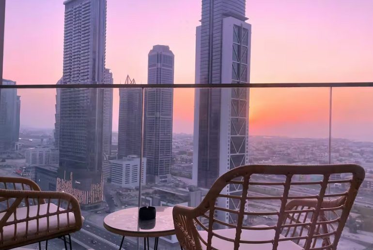 luxurious Dubai Airbnbs