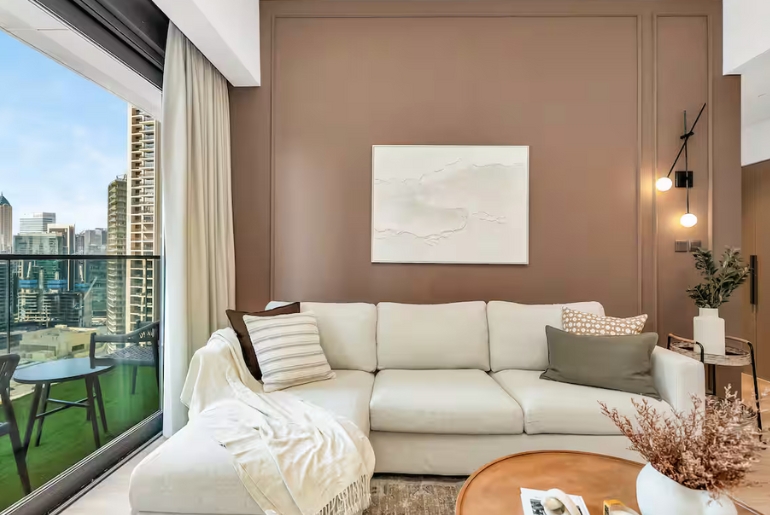 The Chic Downtown Suite